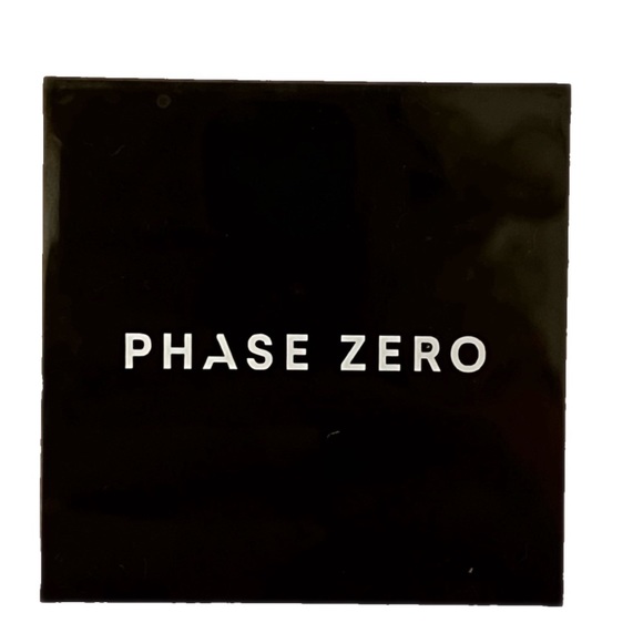 PHASE ZERO MAKE UP
Quad Eyeshadow Palette in Santorini - Picture 4 of 5